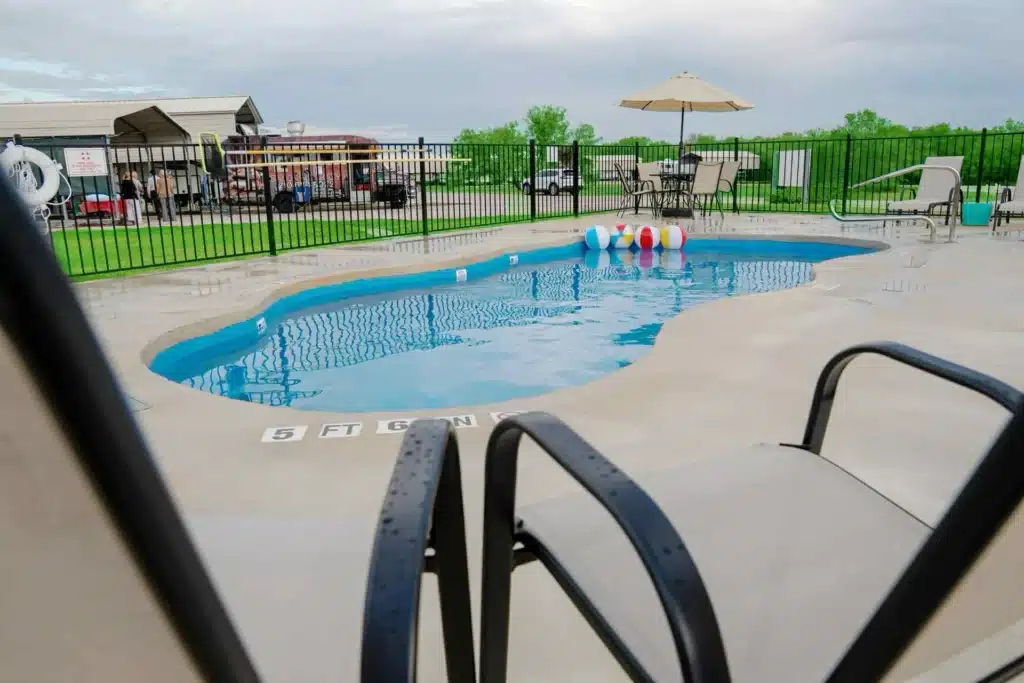 rv park near charlotte tx